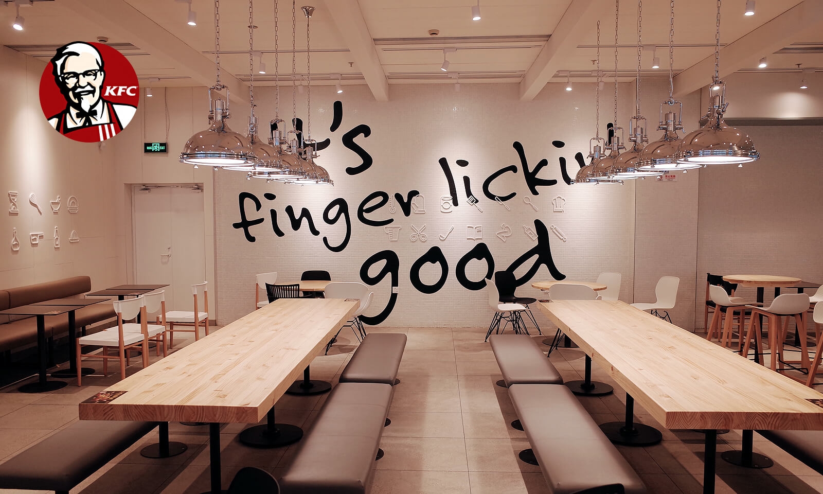 經常去肯德基,卻沒有發現墻上的小巧思|壁畫插畫設計
